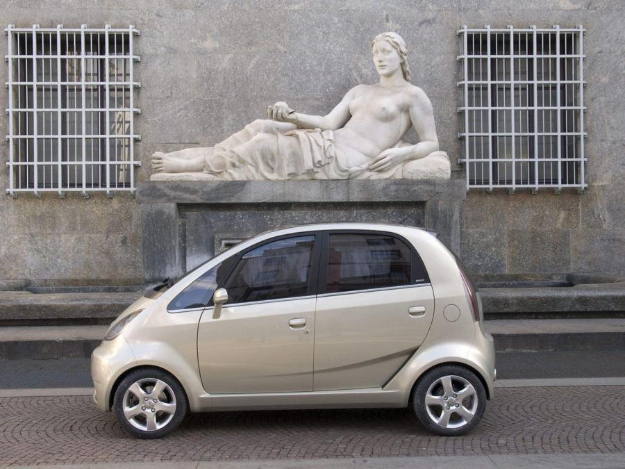  Tata Nano Europa Concept 2009 года  (фото 13 из 25)